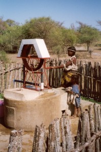 The Rope Pump - the Land Rover of rural water supply? (Photo: RWSN/Skat)